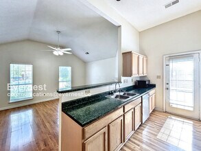 9299 Grove Manor Dr in Memphis, TN - Building Photo - Building Photo