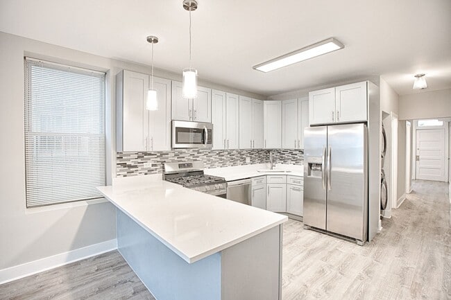 property at 1918 N Wood St