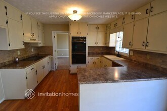 863 Arlington Dr in Tucker, GA - Foto de edificio - Building Photo