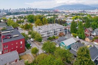 City Lights in Vancouver, BC - Building Photo - Building Photo