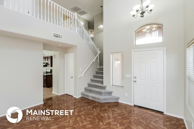 7019 S 43rd Dr in Phoenix, AZ - Foto de edificio - Building Photo