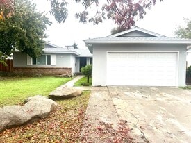 4548 N Meridian Ave in Fresno, CA - Building Photo