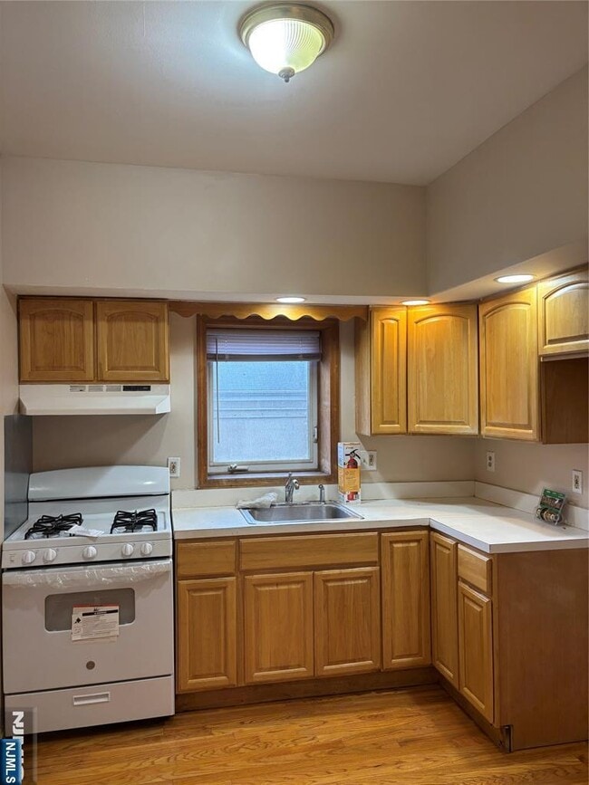 property at 121-123-123 Ridge Rd