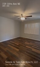 729 10th Ave NE in Hickory, NC - Building Photo - Building Photo