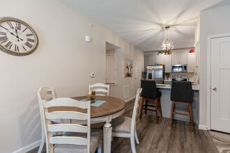Hawthorne Ridge Apartments in Clarksville, TN - Building Photo - Interior Photo