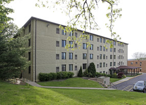 Shaler Oaks Apartments