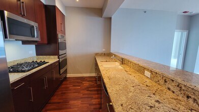 1211 S Prairie Ave in Chicago, IL - Building Photo - Building Photo