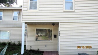 134 St John Ave, Unit 134 in Biloxi, MS - Building Photo