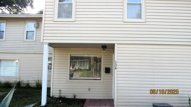 134 St John Ave, Unit 134