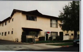 1757 W Sumac Ln in Anaheim, CA - Building Photo - Building Photo