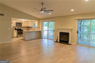 72 Fair Haven Way in Smyrna, GA - Building Photo - Building Photo