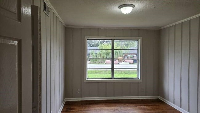 205 W Rittenhouse St