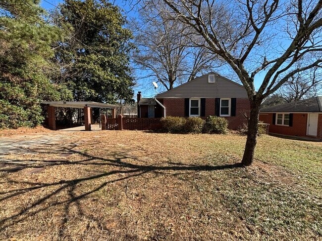 104 Yancy Dr SE in Marietta, GA - Building Photo - Building Photo