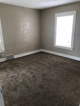 2800 P St-Unit -#6 in Lincoln, NE - Foto de edificio - Building Photo