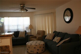 12591 Equestrian Cir in Ft. Myers, FL - Building Photo - Building Photo