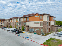 Richcrest Apartments in Houston, TX - Foto de edificio - Building Photo