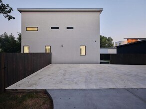 2609 Davis Ln in Austin, TX - Building Photo - Building Photo