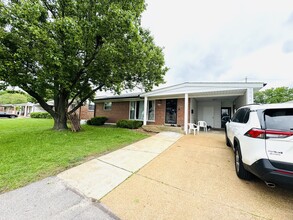 246 Union Rd in St. Louis, MO - Building Photo - Building Photo