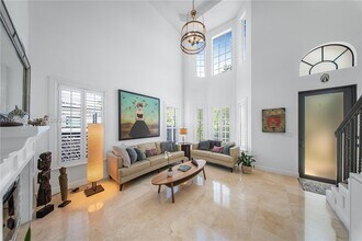 3922 SW 60th Ave in Miami, FL - Building Photo - Building Photo