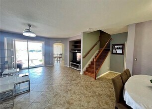 9722 Roundstone Cir in Ft. Myers, FL - Building Photo - Building Photo