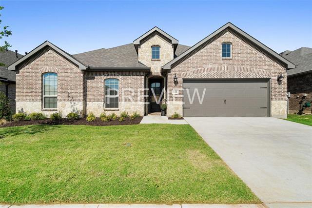 property at 915 Uplands Dr
