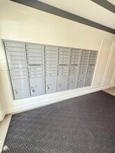 110 Trotter Rd in Weymouth, MA - Foto de edificio - Building Photo