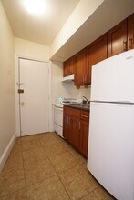 33 Lancaster Terrace in Brookline, MA - Building Photo - Building Photo