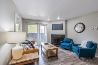 Curry Junction Apartments in Abilene, TX - Building Photo - Interior Photo