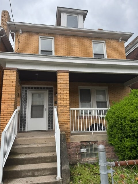property at 1118 Sylvan Ave