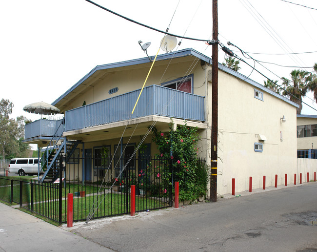 1233 E 5th St in Ontario, CA - Building Photo - Building Photo