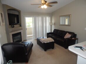 4875 S Balsam Way in Lakewood, CO - Building Photo - Building Photo