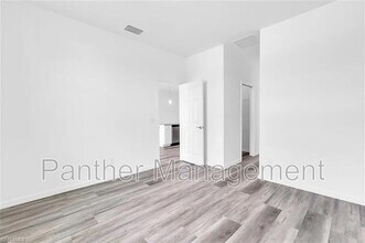 313 Panorama Ave in Lehigh Acres, FL - Building Photo - Building Photo