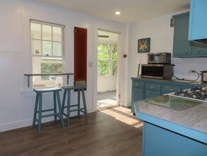 42 Water St in Meredith, NH - Building Photo - Building Photo