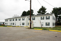 Laurel Commons in Ravenswood, WV - Foto de edificio - Building Photo