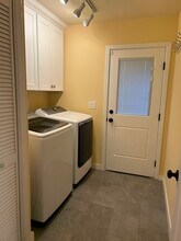 4635 Belfast Ave in Oakland, CA - Building Photo - Building Photo