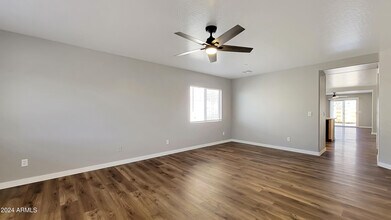 10201 N 115th Dr in Youngtown, AZ - Building Photo - Building Photo