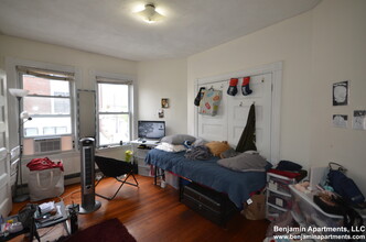 79 Walnut Pl, Unit 1 in Brookline, MA - Foto de edificio - Building Photo