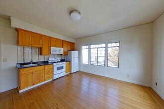 2030 Dwight Way in Berkeley, CA - Foto de edificio - Building Photo