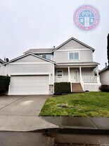 19094 Wellesley Ave in Sandy, OR - Building Photo