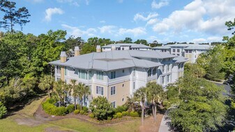 1313 Villa Marbella Ct in Myrtle Beach, SC - Building Photo