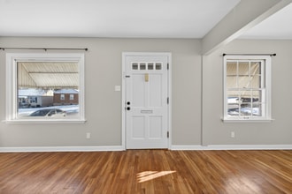 10765 St Xavier Ln in St. Ann, MO - Building Photo - Building Photo