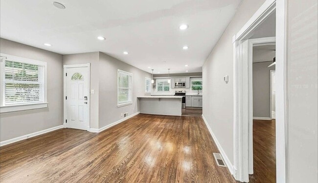 property at 1092 Longshore Dr