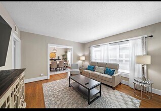 1629 Castle Ct in Houston, TX - Building Photo - Building Photo