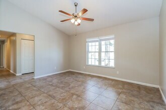 16136 Villa Dr in Hudson, FL - Building Photo - Building Photo