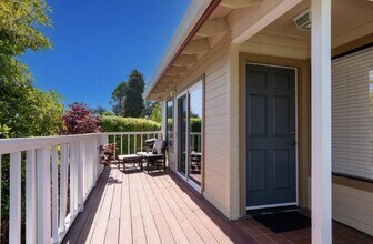 515 Corcoran Ave in Santa Cruz, CA - Building Photo - Building Photo