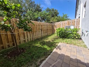 2741 NW 55th Way in Lauderhill, FL - Building Photo - Building Photo