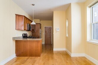 8 Garden Ct St in Boston, MA - Building Photo - Building Photo