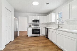 104 Wingspan Way in Chapin, SC - Building Photo - Building Photo