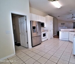 1635 Heather Fields Ct in Orange Park, FL - Building Photo - Building Photo