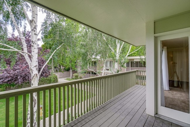 280 Easy St-Unit -APT 516 in Mountain View, CA - Building Photo - Building Photo